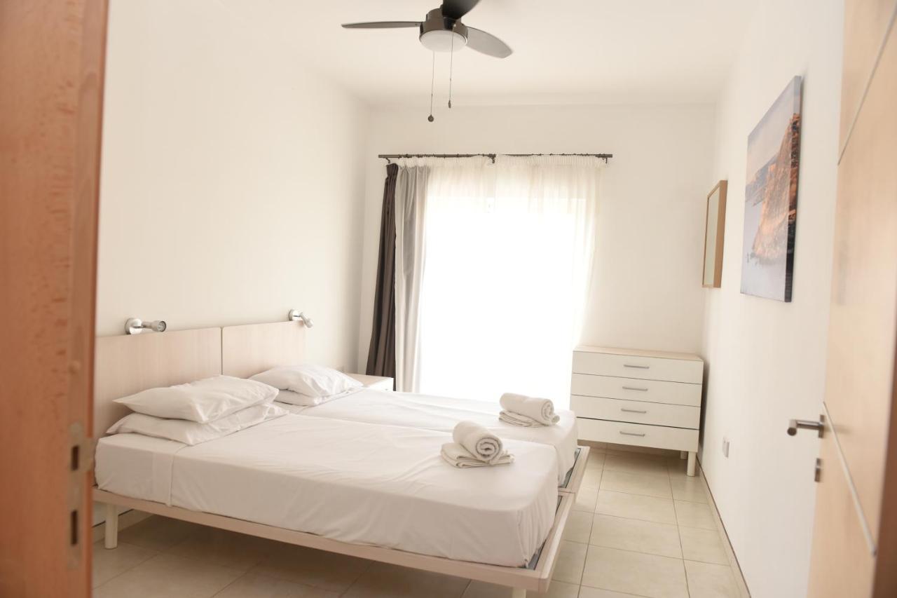 Hortensia 2 Bedroom Apartment San Pawl il-Baħar Kültér fotó